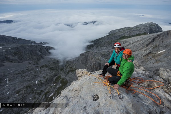 Cédric LACHAT and Nina CAPREZ climb Orbayu,Naranjo de Builnes,
