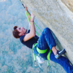 Loic Zehani enchaîne le 1er 8c français à Buoux, « Azincourt »