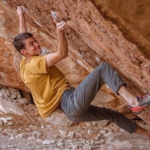 « Karoshi », First Ascent en 8C bloc pour Paul Robinson