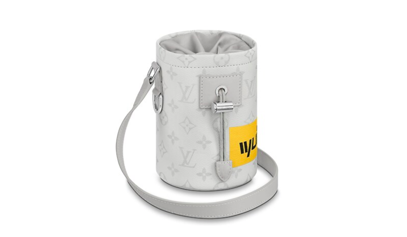 Louis Vuitton sort un « sac à magnésie » à 1090,00 € · PlanetGrimpe - Toute  l'actualité escalade