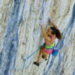 FFA de « Need for spit » 8c au Rocher Crespin par Amandine Loury