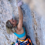 Une nouvelle perf’ en falaise pour Julia Chanourdie !