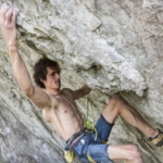 Adam Ondra signs the second rehearsal of 