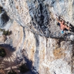 Cédric Lachat wiederholt eine Route von Adam Ondra in Saint Léger!