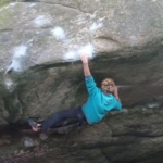 Nico Pelorson répète « Le Pied à Coulisse » 8C à Bleau