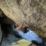 À 46 ans, cette légende de l’escalade enchaîne un nouveau 8C bloc !