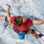 Seb Bouin libère « Wolf Kingdom » 9b+ au Pic Saint-Loup !