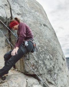 Barbara Zangerl marque l’Histoire en flashant « Freerider » sur El Cap ...