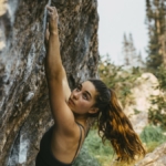 Brooke Raboutou enchaîne « Spectre » 8B, un highball iconique de Bishop !