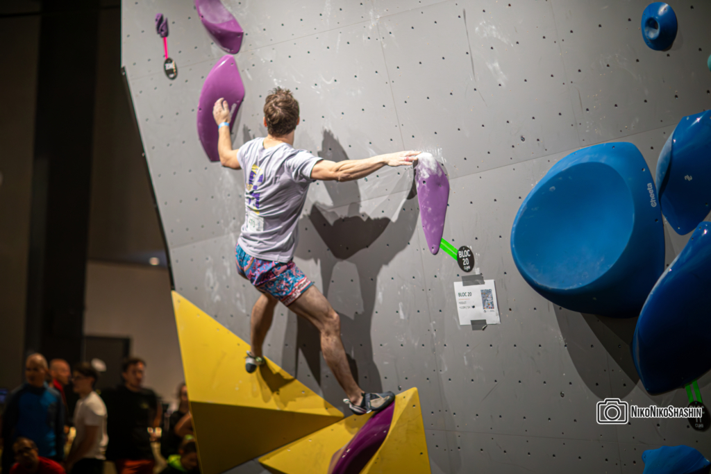 jeter depuis un pied Bi-text dans une cordo