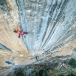 Oliana : Chris Sharma en première ligne pour défendre l’accès aux falaises