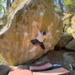 Deux lignes mythiques de Bleau tombent sous les doigts d’Oriane Bertone !