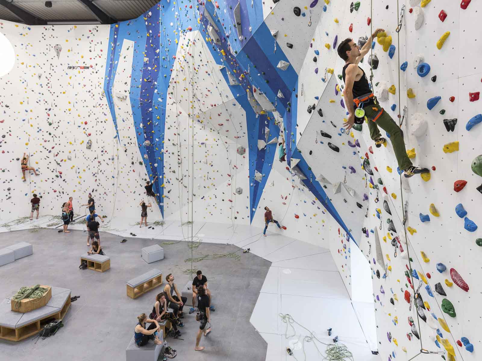 Escalade de voie à Climb Up Aubervilliers