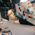 Comment choisir sa première salle d’escalade ?