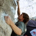 Les limites de la para escalade repoussées ! Mason Keough devient le 1er para grimpeur AU3 à réaliser un 8A bloc