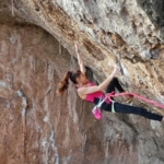 Laura Rogora franchit le cap des 50 voies dans le 9e degré avec un double 9a+ à Rodellar !