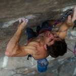 « Movementum Project » 9c (?!) : la méga-ligne de 80m que travaille Seb Bouin à Flatanger
