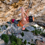 Record : Leo Cea, 13 ans, devient le plus jeune grimpeur à enchaîner un 9a+ !